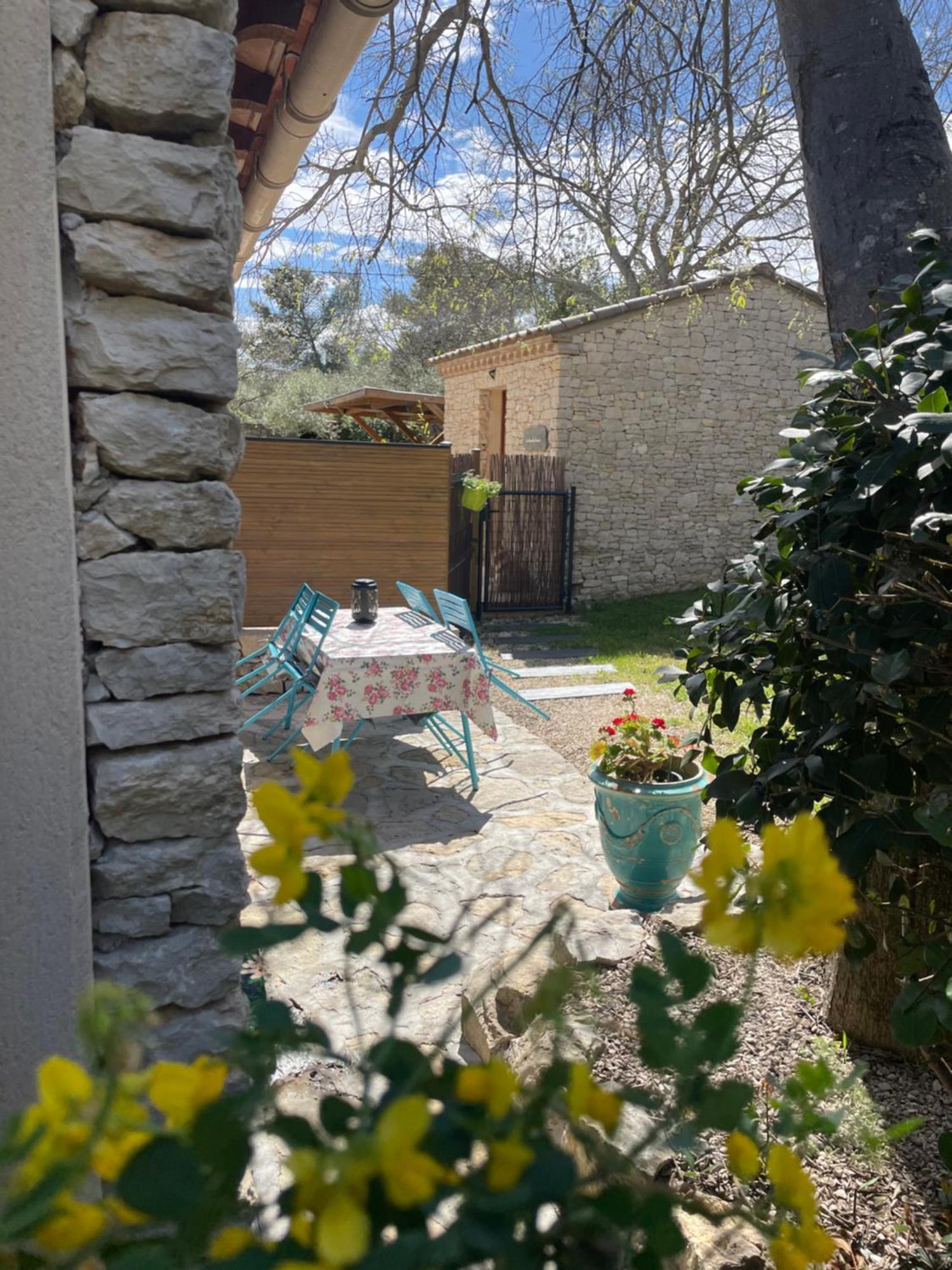 La Chambre Haute Nîmes Exterior foto